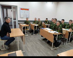 На прошлой неделе кафедру радиоэлектронной борьбы ВУЦ при ЮФУ посетили наши выпускники.